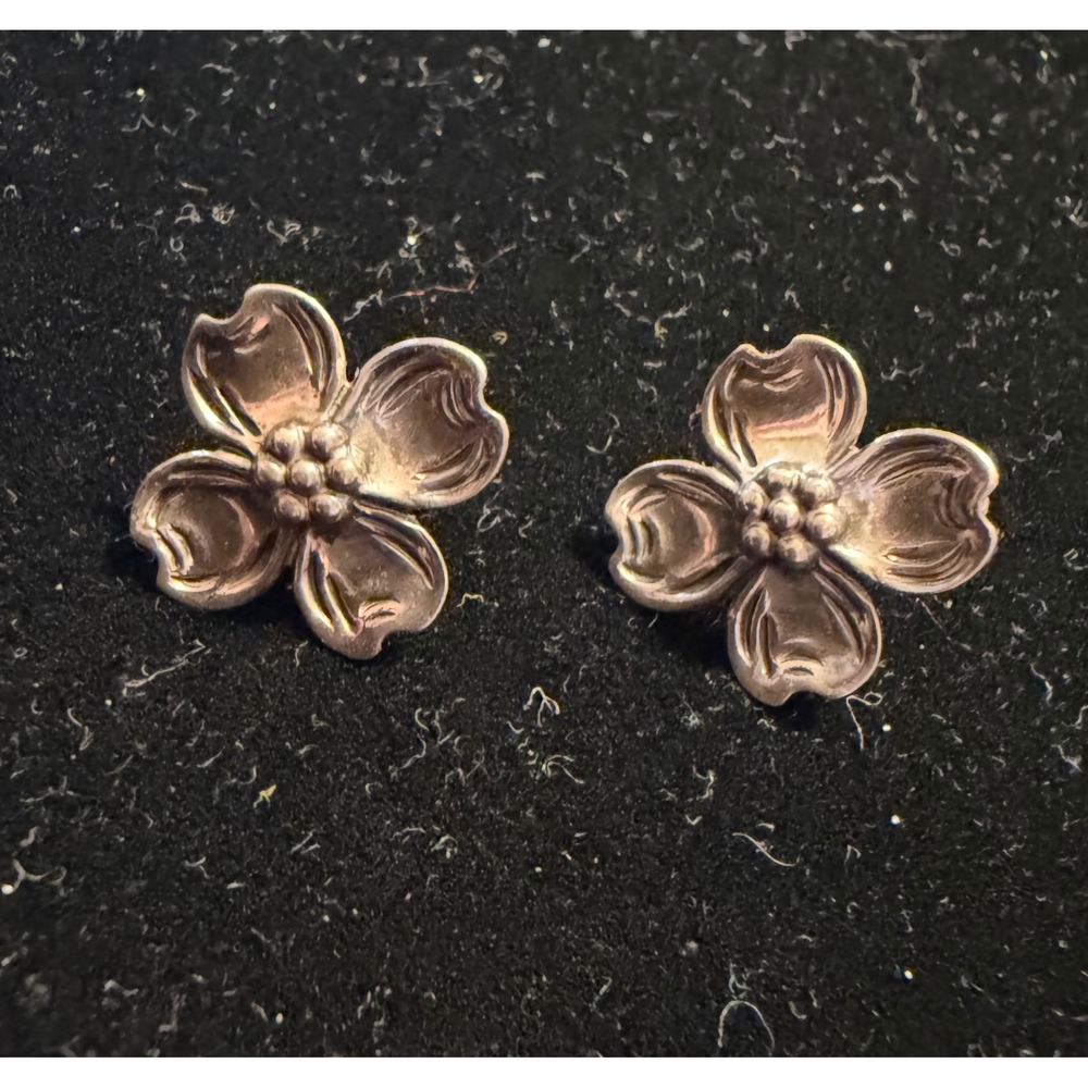 Vintage Sterling Silver Dogwood Flower Stud Earrings
